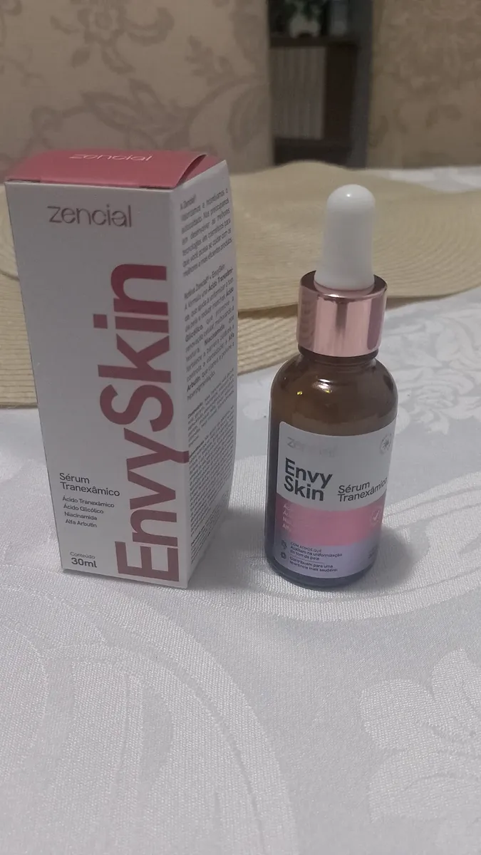 Foto enviada por Larissa V. — cliente EnvySkin